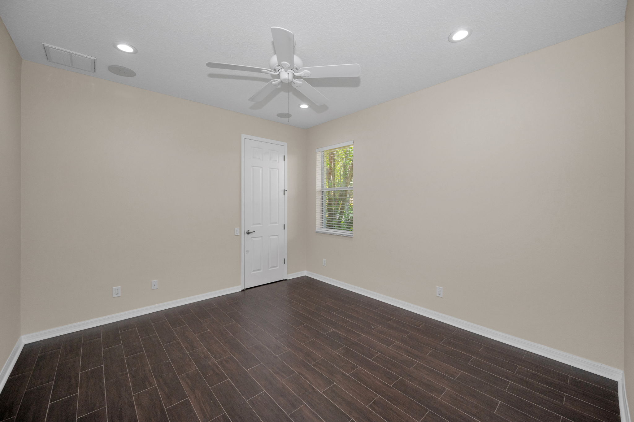 Bedroom4