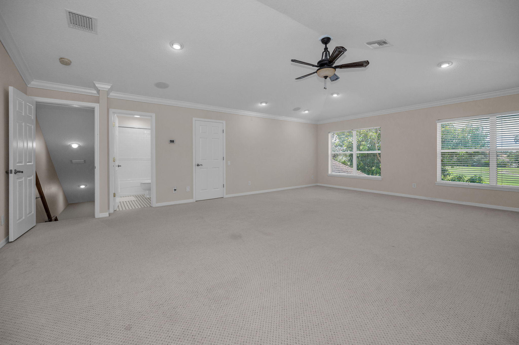 Upper Level Bonus Room4
