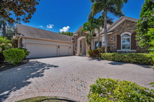 Front Exterior7