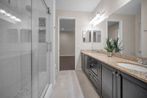 Jack n Jill Bathroom2c