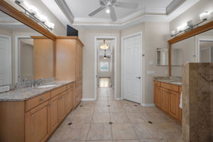 Primary Bathroom1g