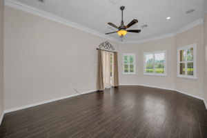 Primary Bedroom1b