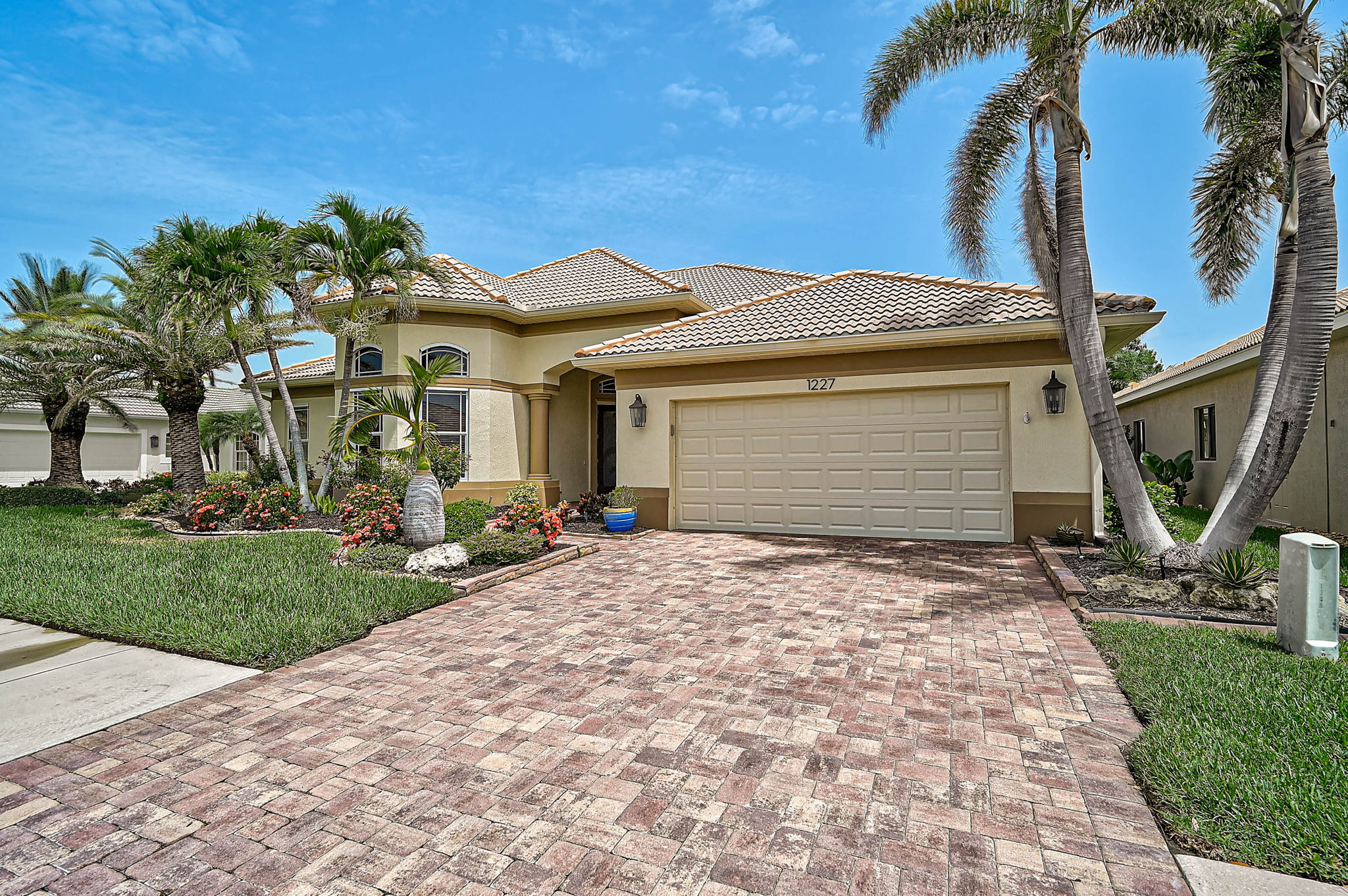 1227 Tuscany Blvd - NEW-2