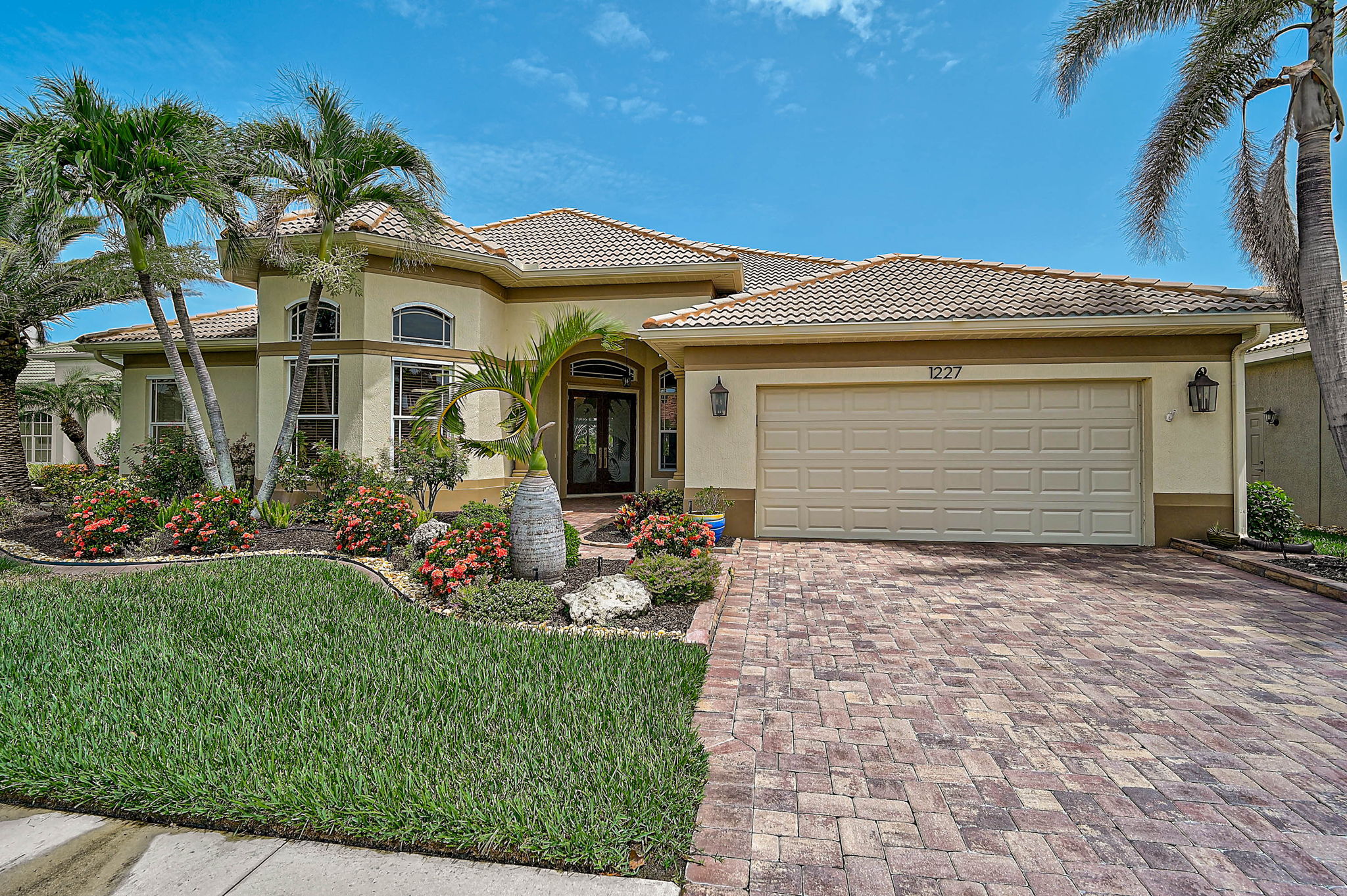 1227 Tuscany Blvd - NEW-4