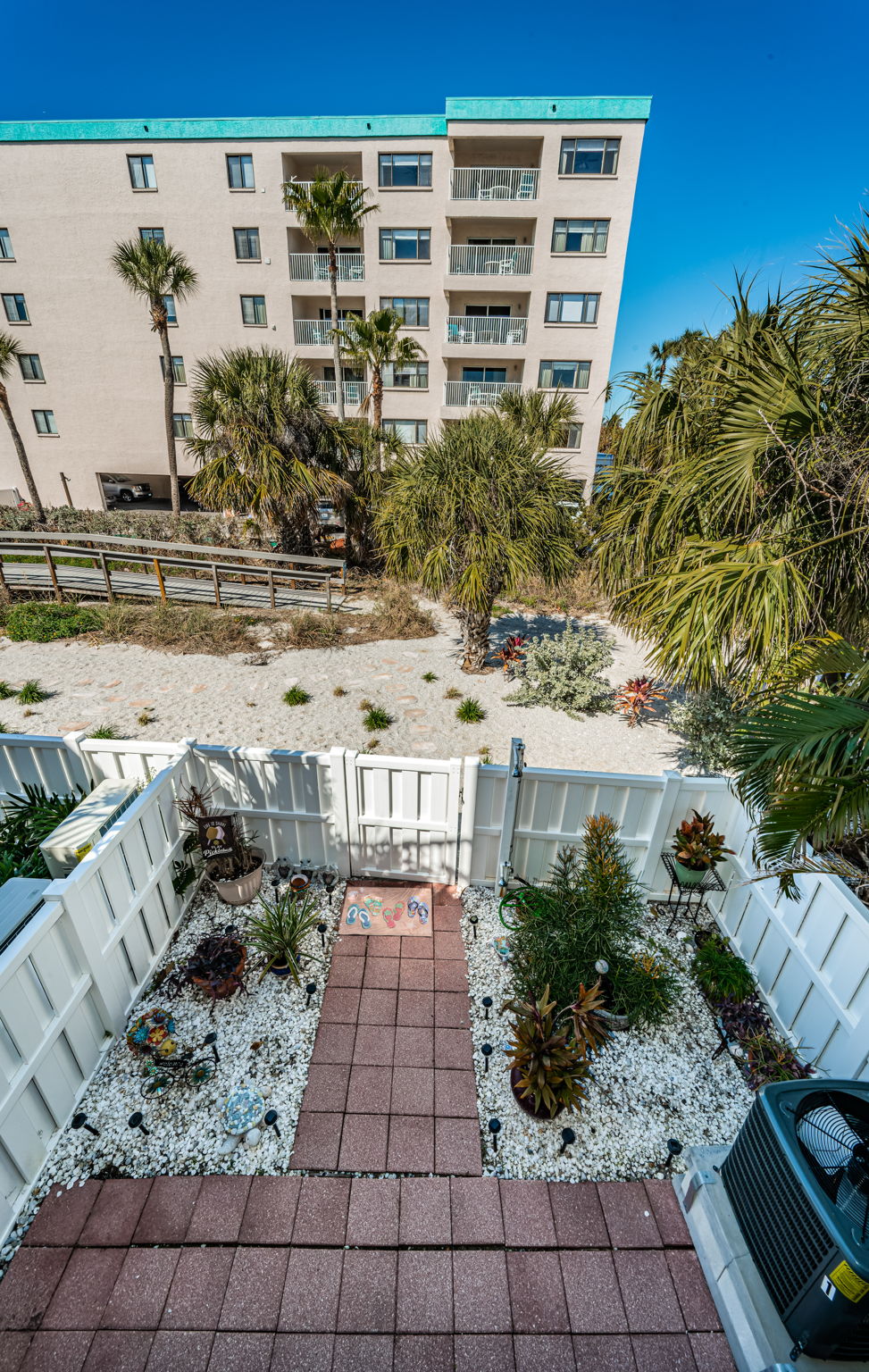 Living Room Balconcy2 View