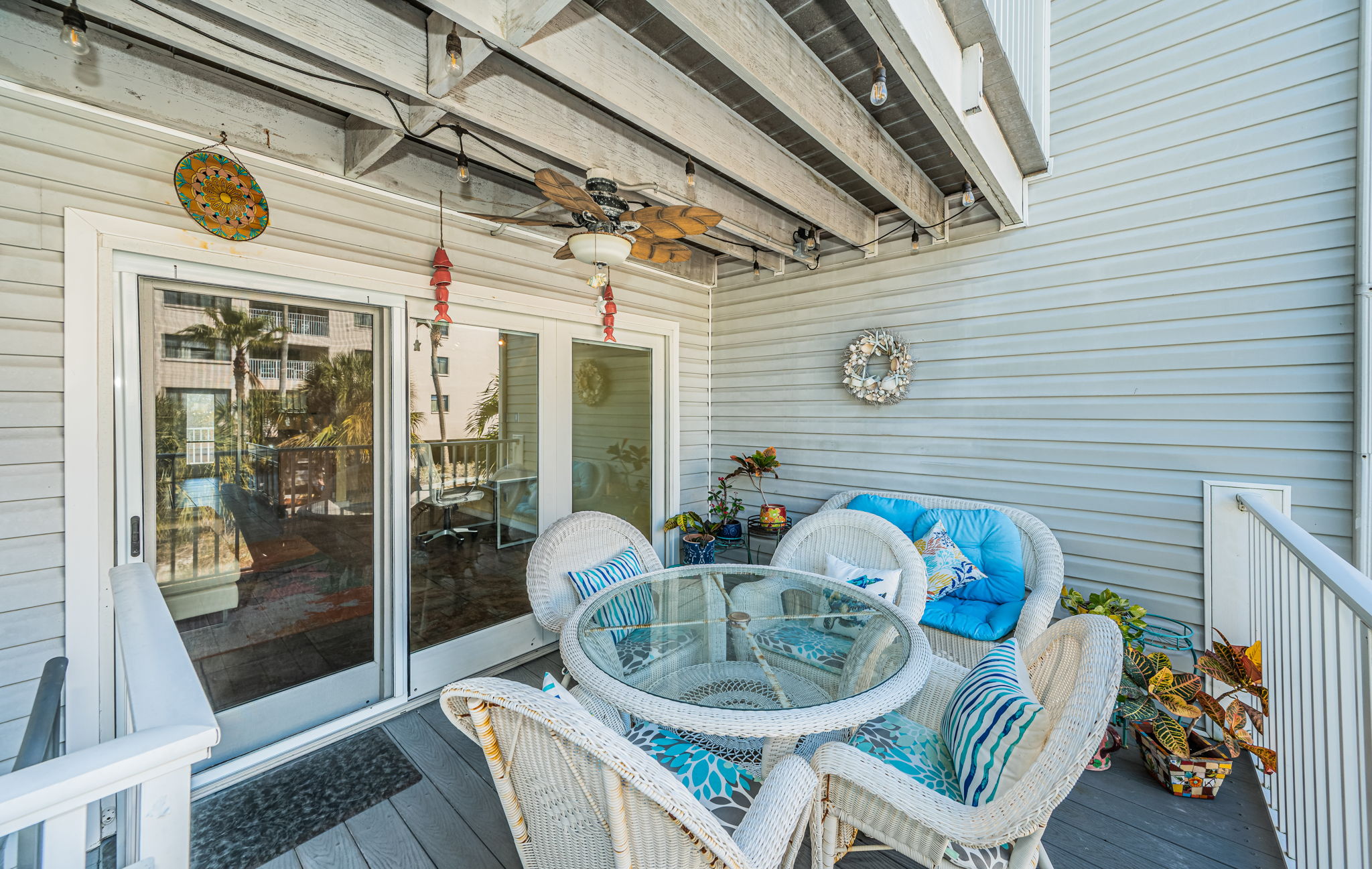 Living Room Balconcy5