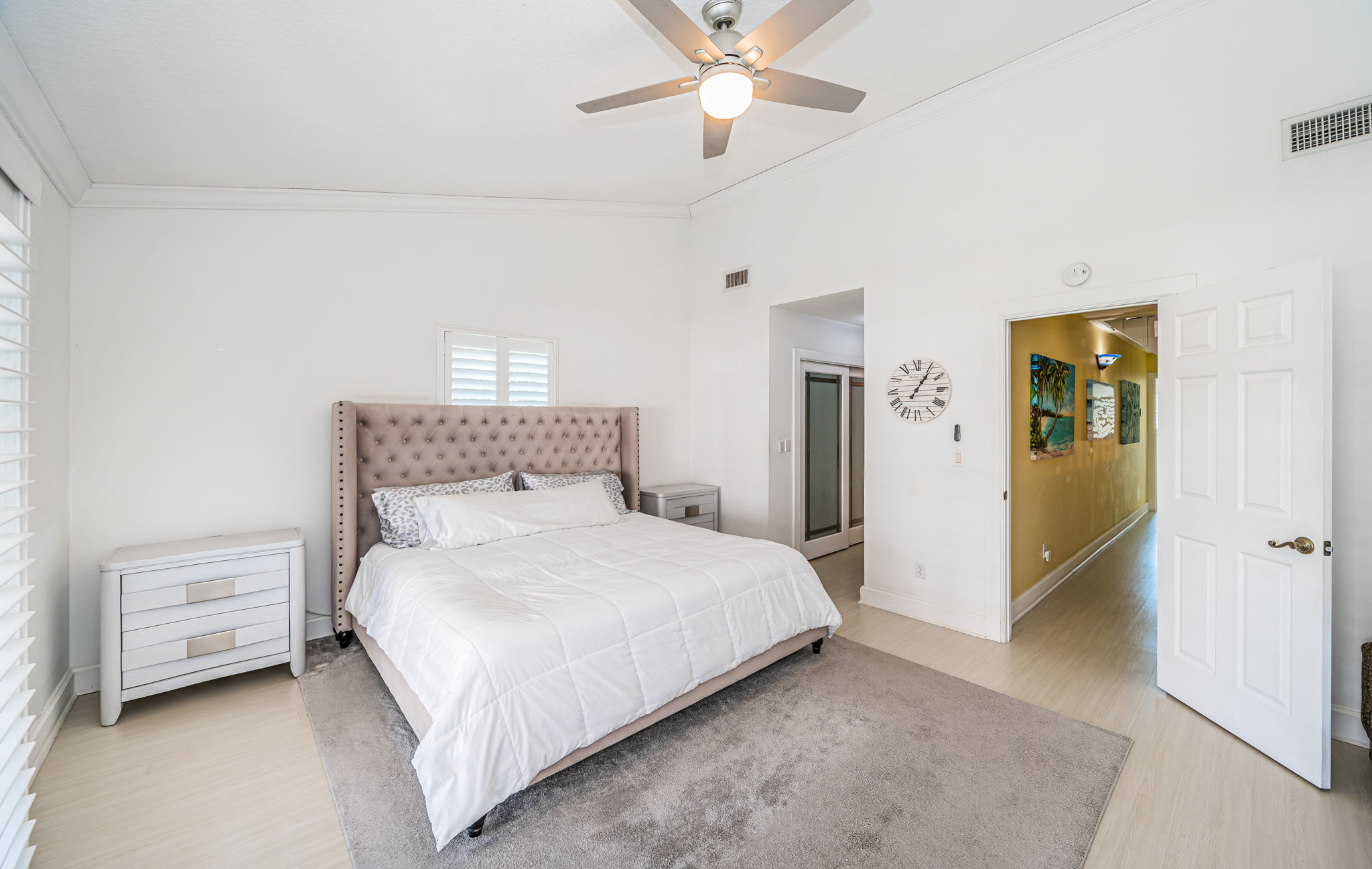 Upper Level Primary Bedroom1d