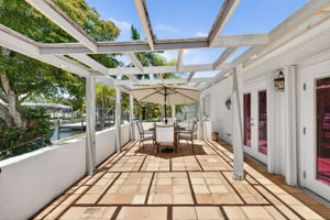 Sunning Area 2