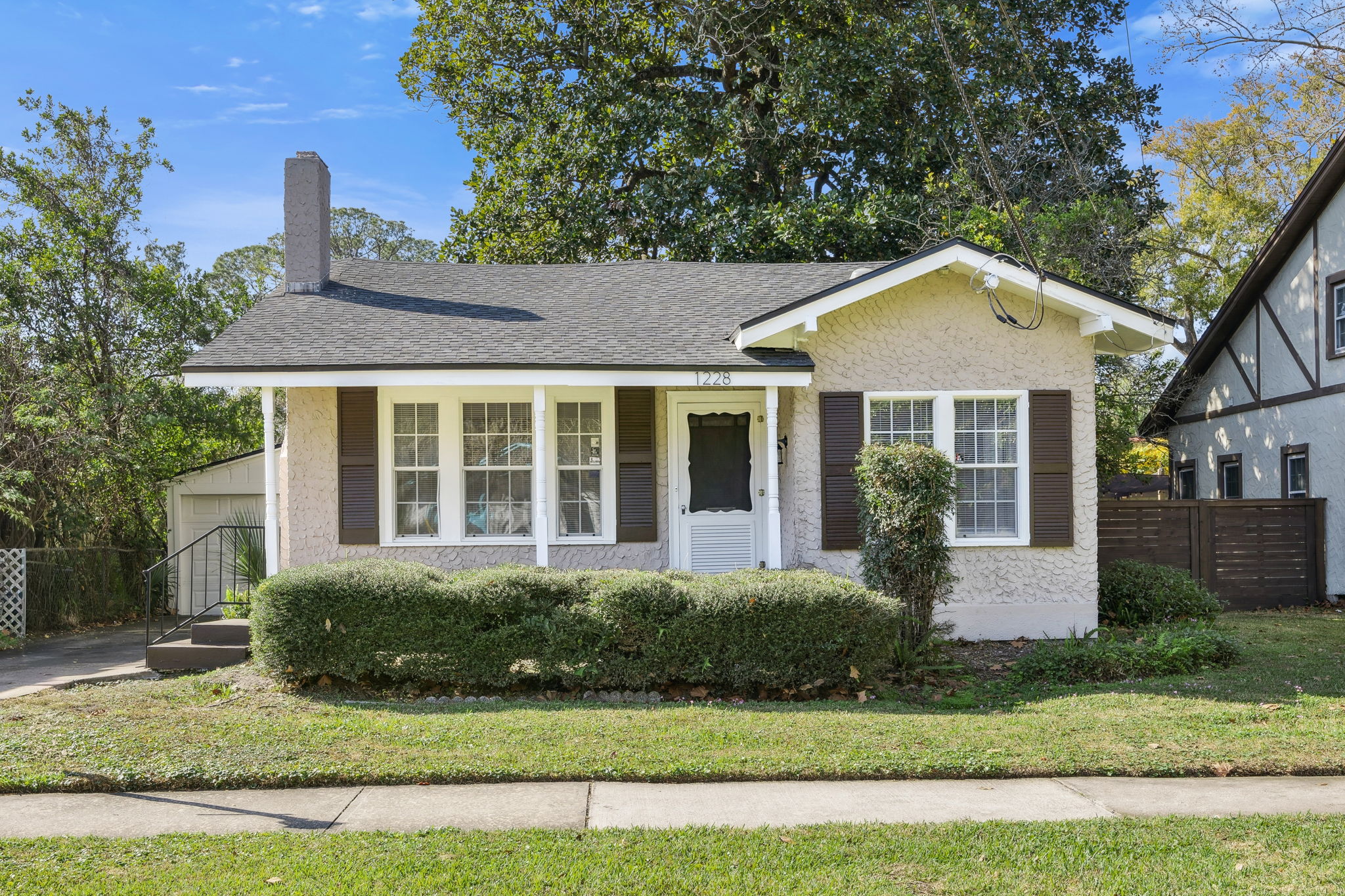 Welcome to 1228 Edgewood Ave S