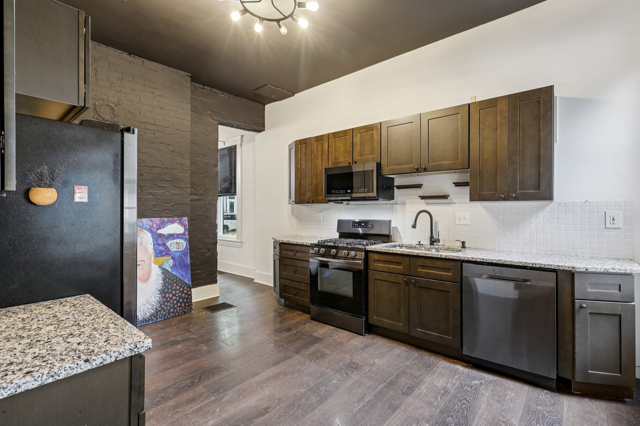 Garrard St-S3110-017.jpg