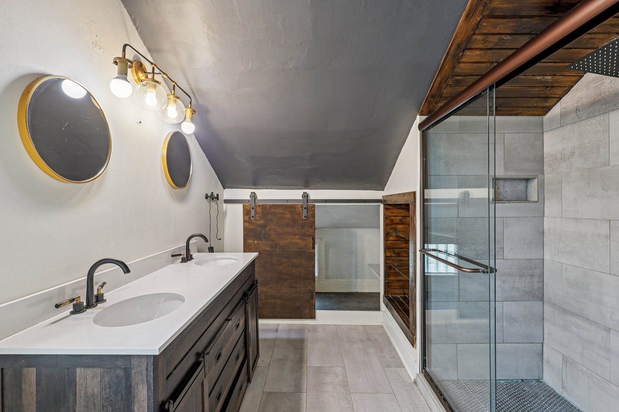 Garrard St-S3110-023.jpg