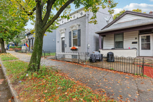 Garrard St-S3110-002.jpg