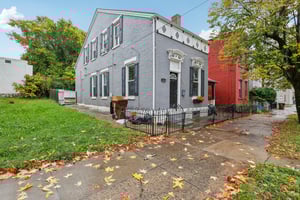 Garrard St-S3110-004.jpg