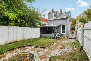 Garrard St-S3110-033.jpg