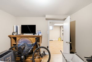  Photo 33