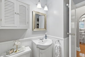  Photo 48