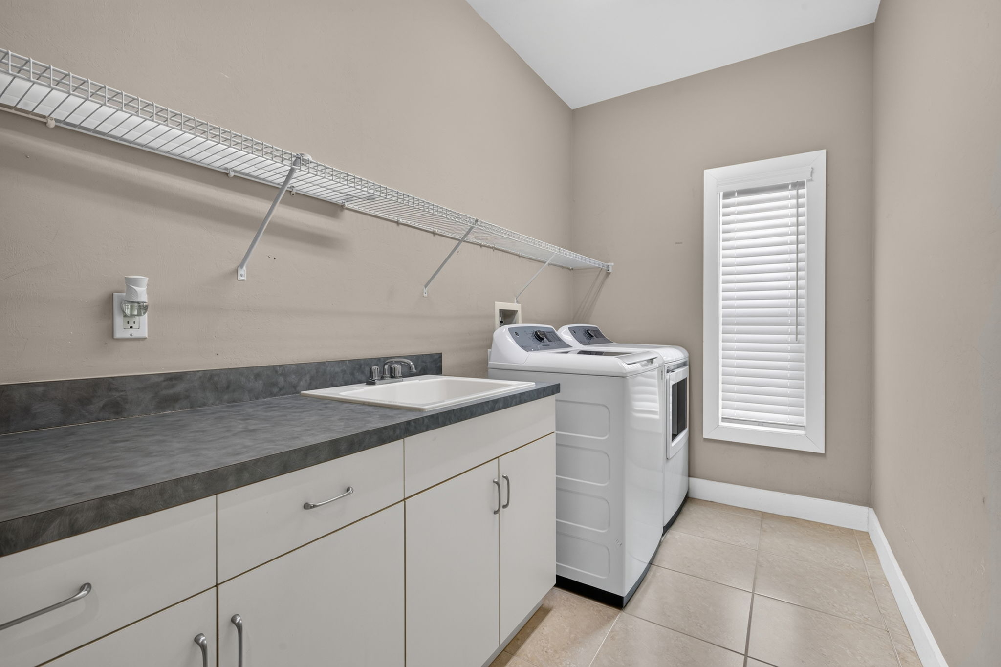 25-Laundry Room