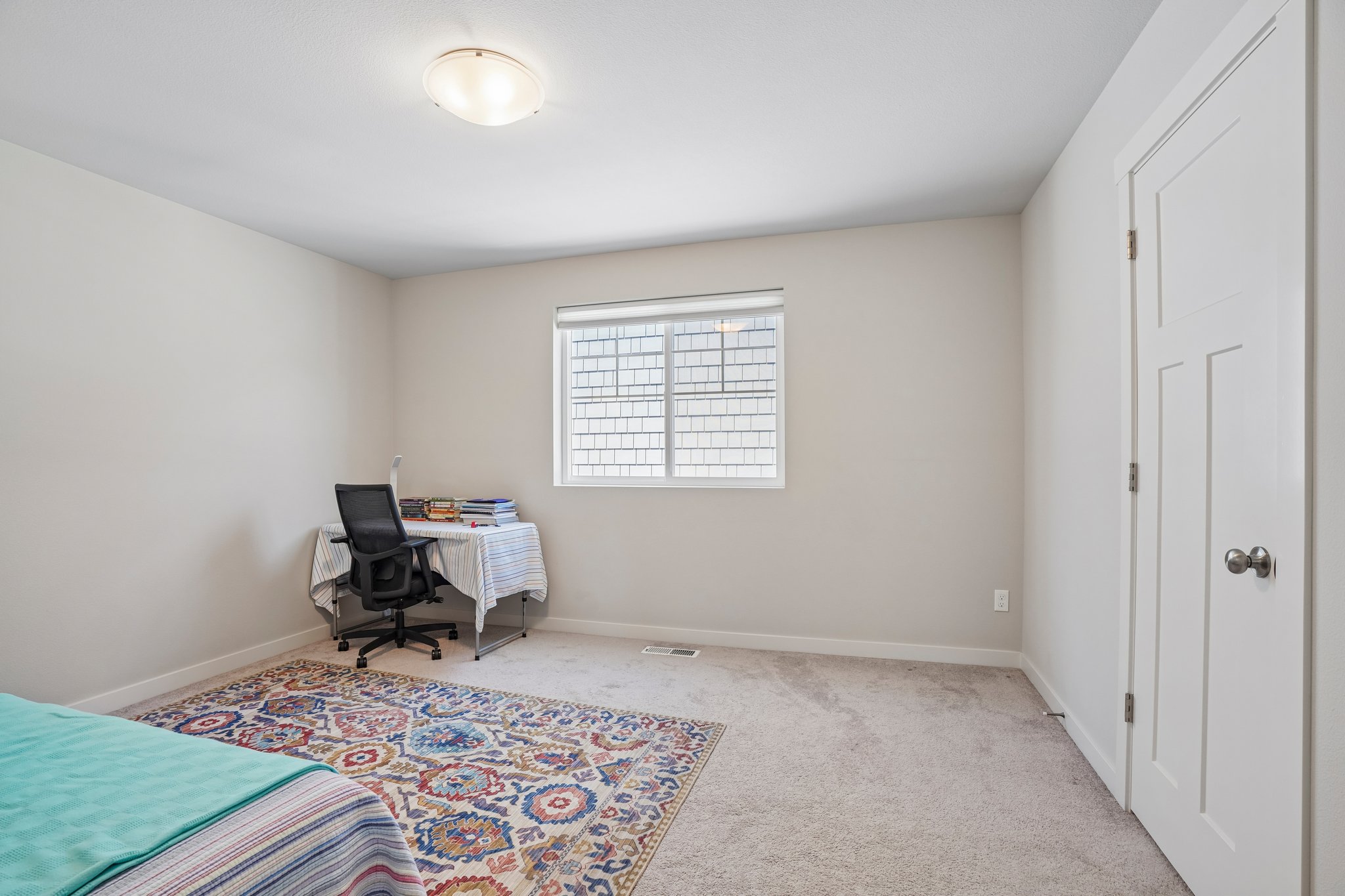 SW Champlin Ln-S0206-030.jpg