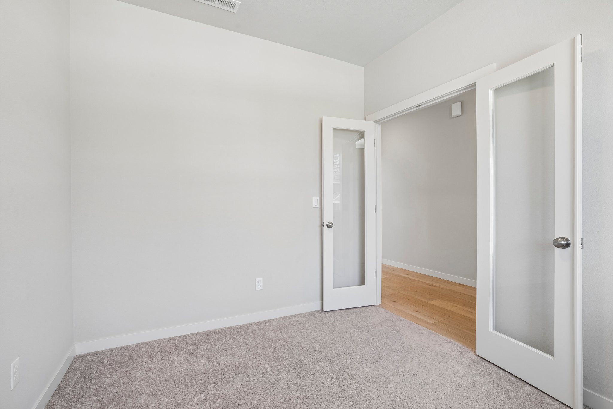 SW Champlin Ln-S0206-034.jpg