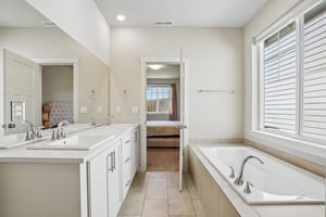 SW Champlin Ln-S0206-023.jpg