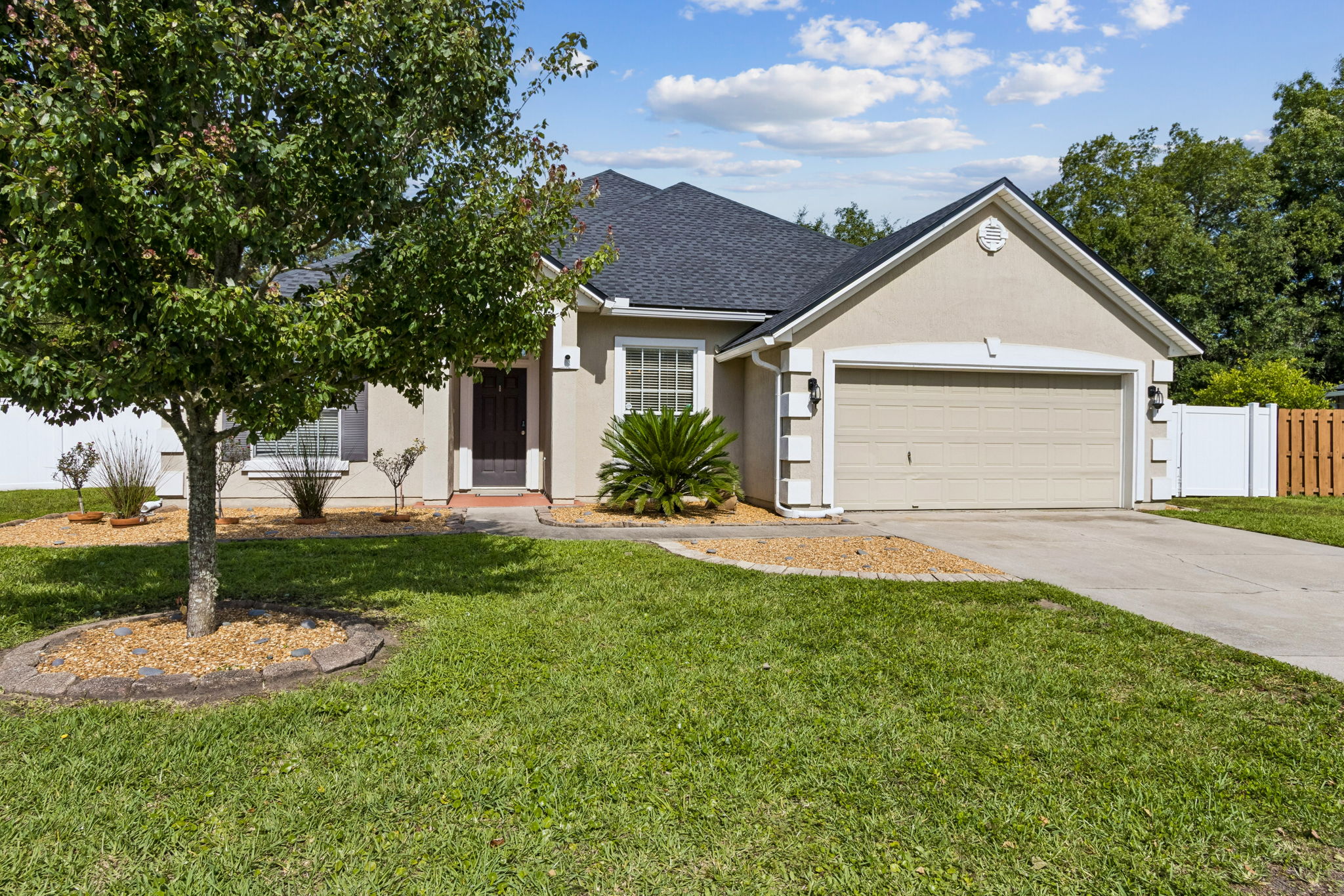 Welcome to 12290 Hagan Creek Drive