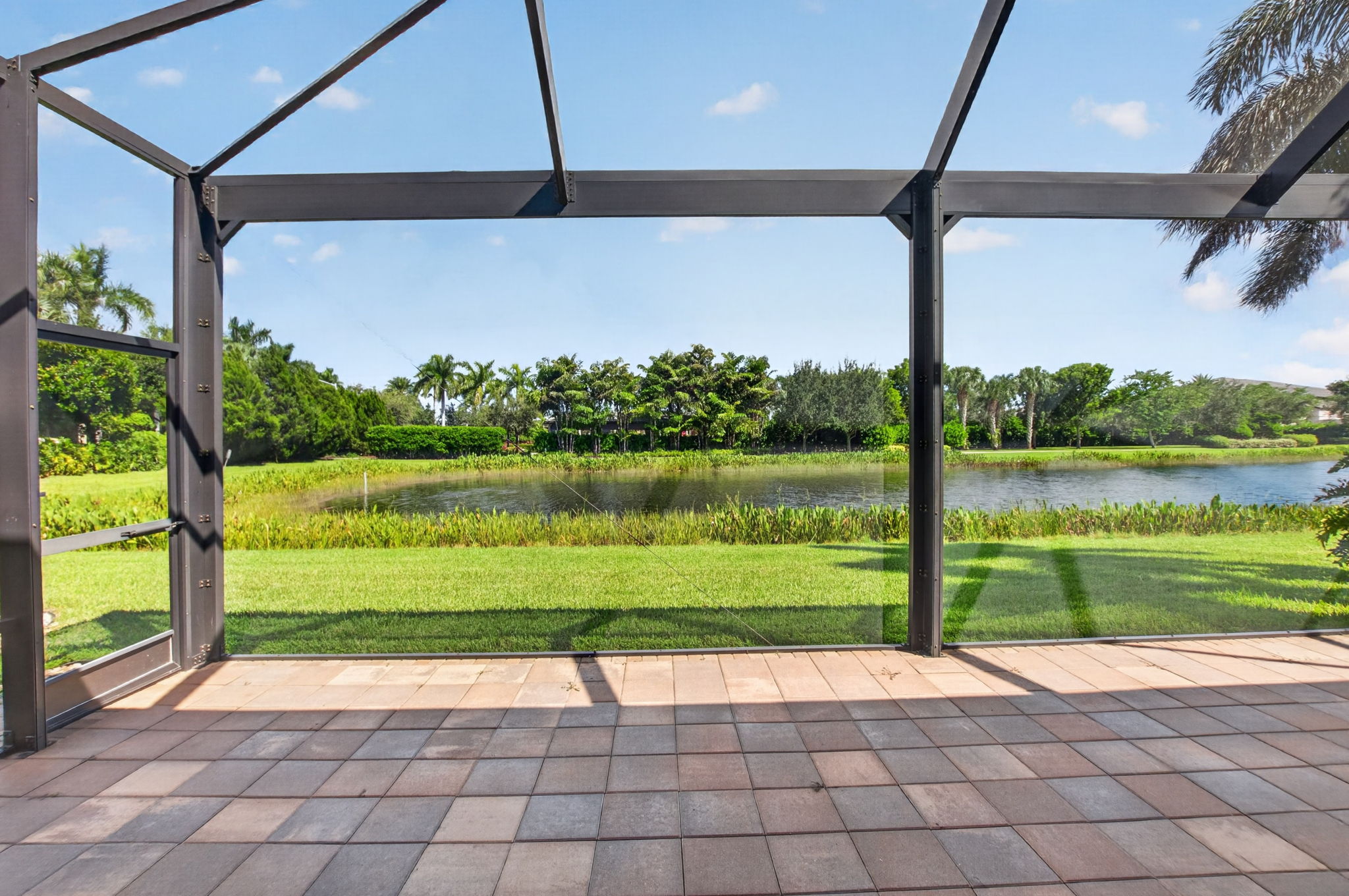  Photo 54