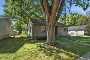  Photo 0