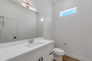  Photo 6