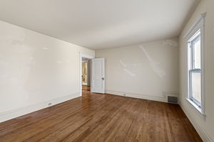  Photo 37