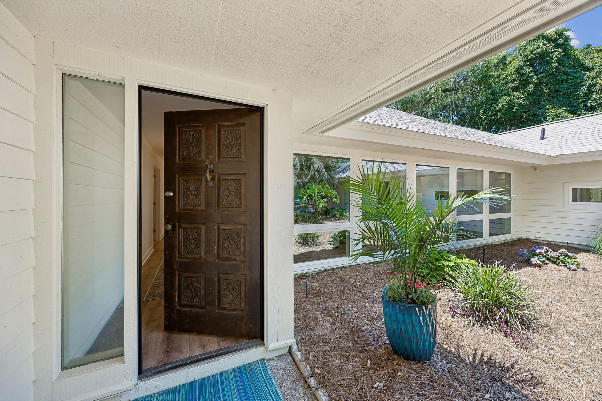 Front Entry Detail