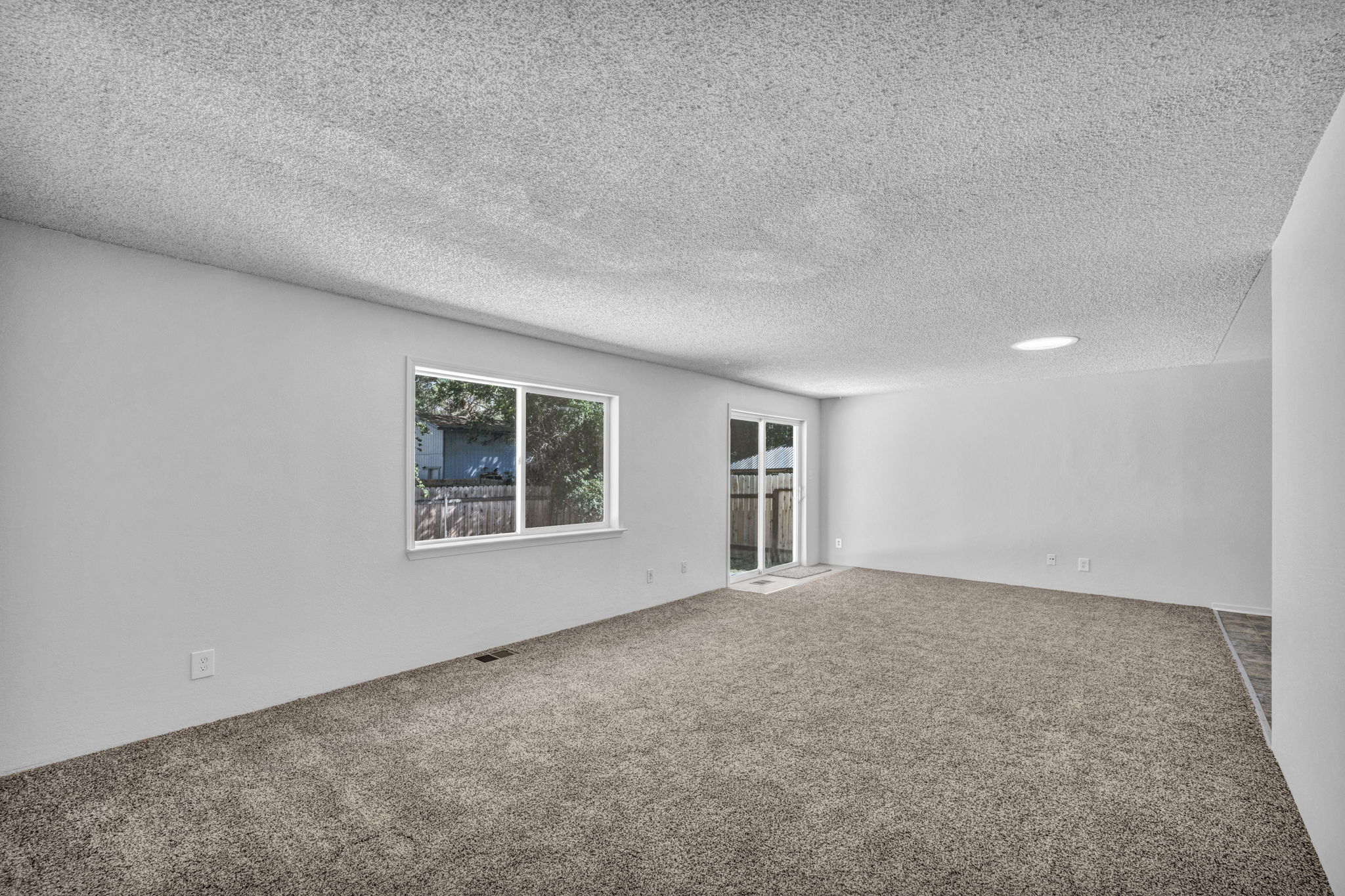 123 Broadleaf Ln_39
