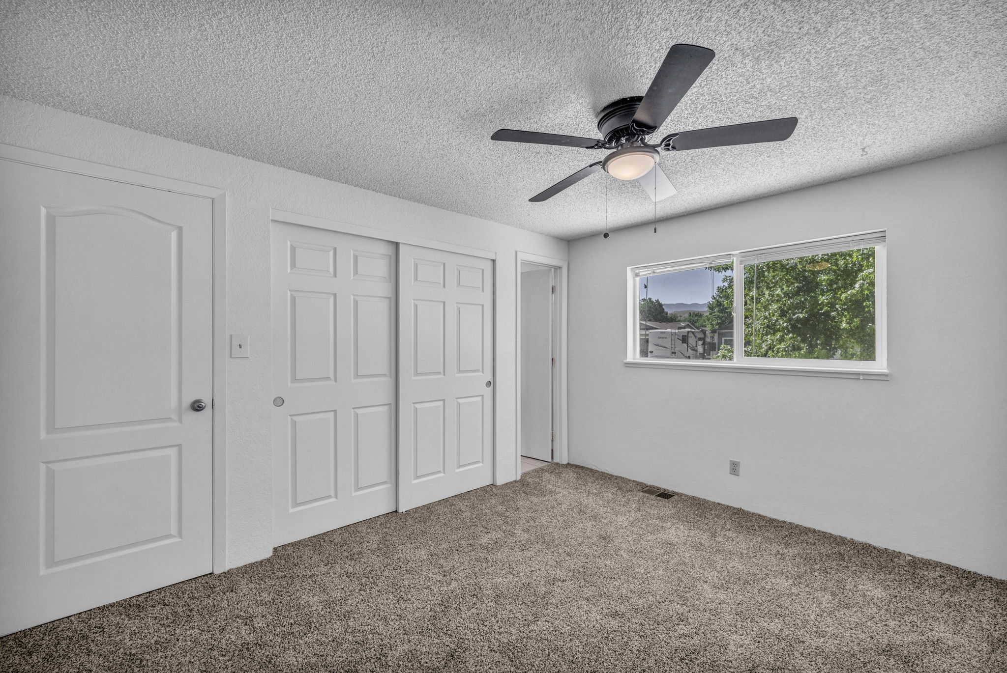 123 Broadleaf Ln_47