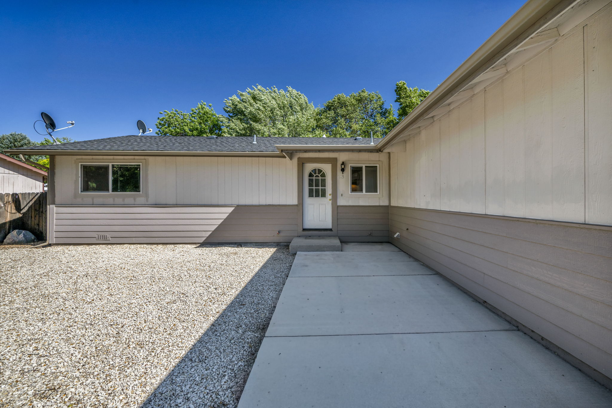 123 Broadleaf Ln_54