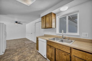 123 Broadleaf Ln_15