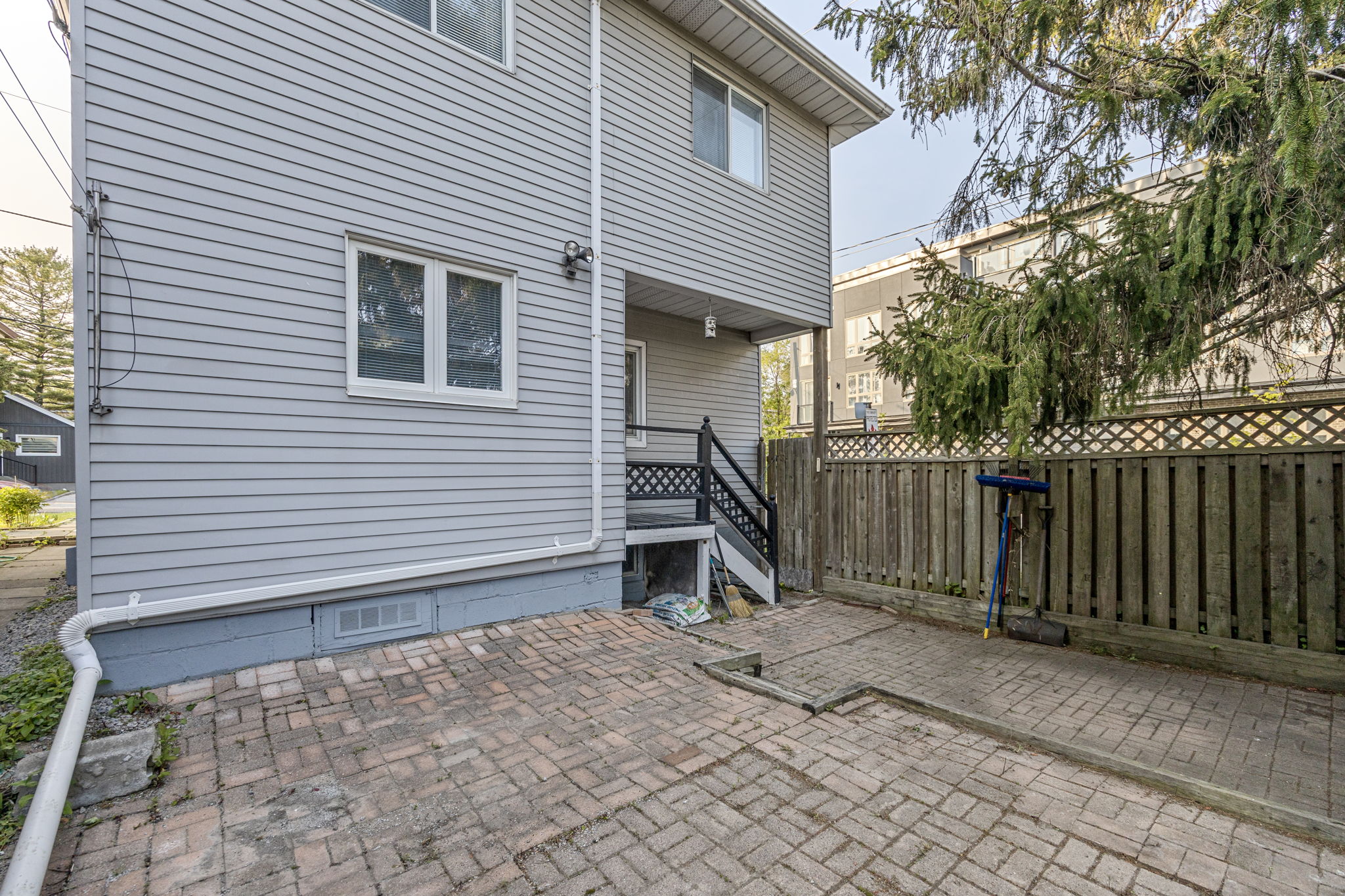 Toronto property showcase — delivered property photograph 33