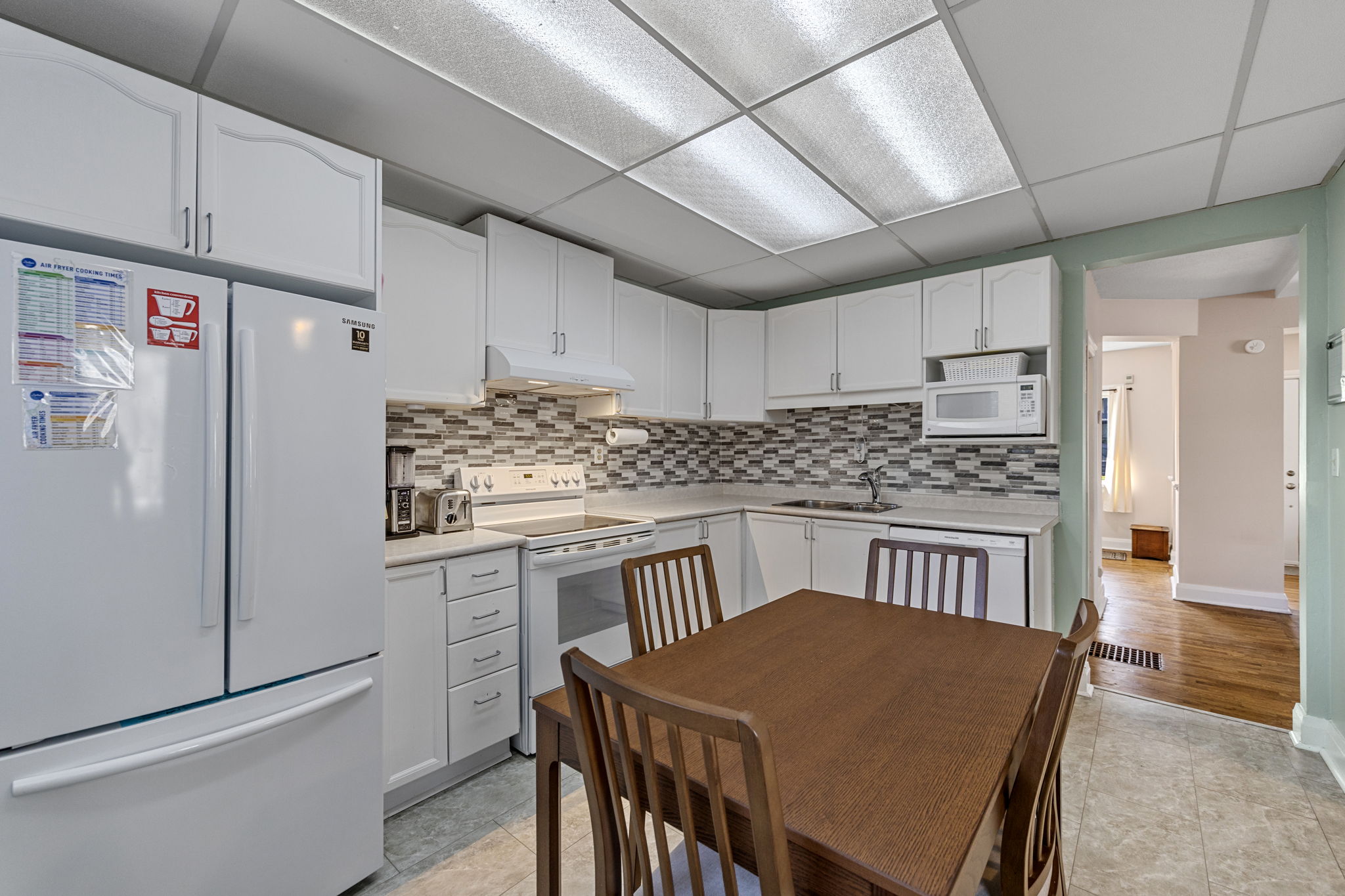 Toronto property showcase — delivered property photograph 12