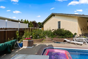  Photo 49
