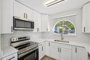 Edgewater Cir-S0411-009.jpg