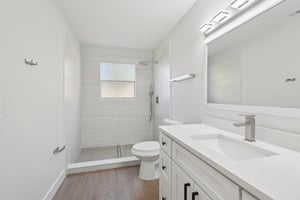 Edgewater Cir-S0411-018.jpg