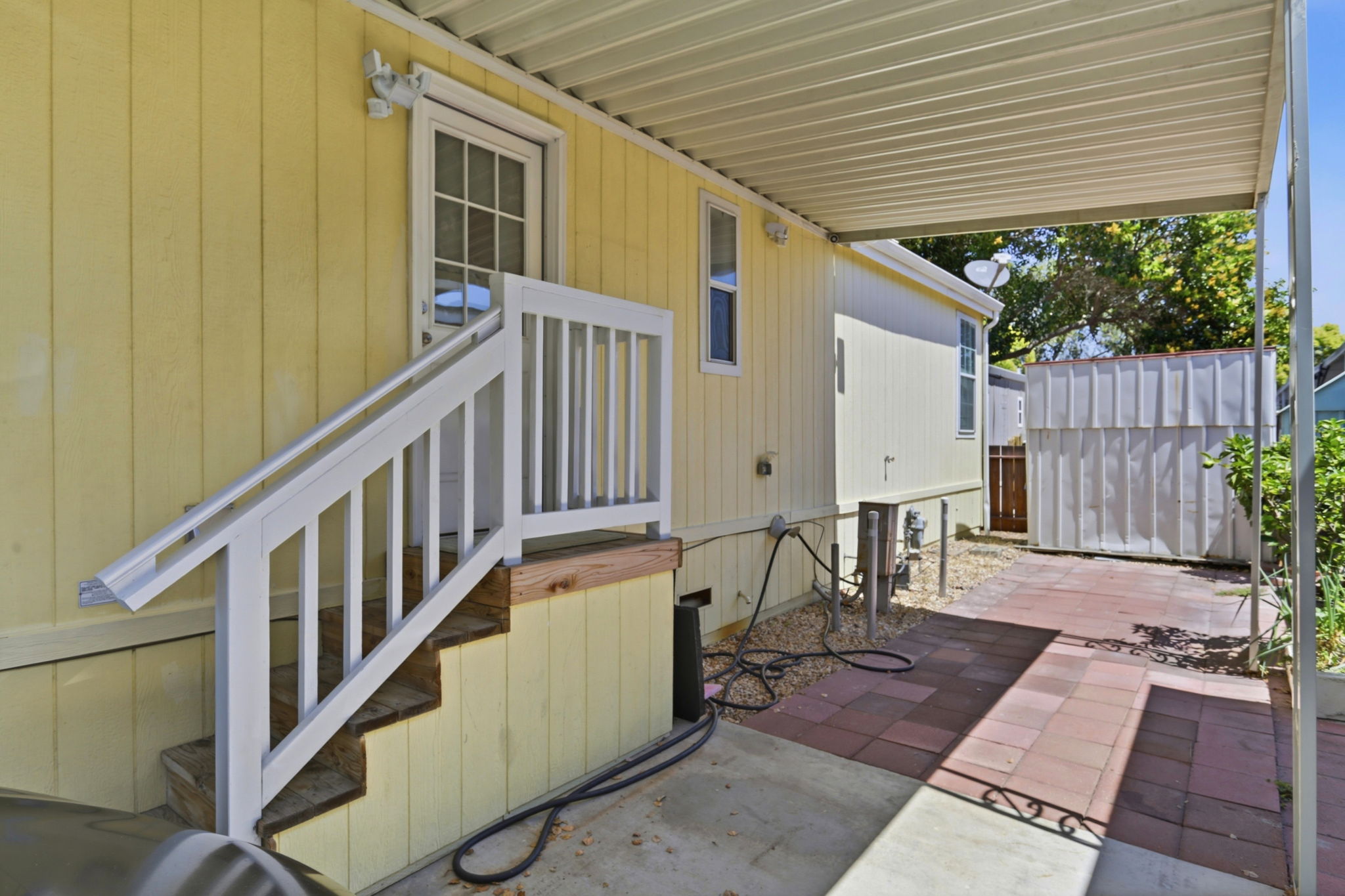  Photo 31