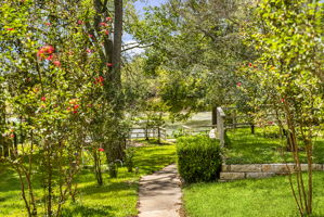 Walkway to the river.