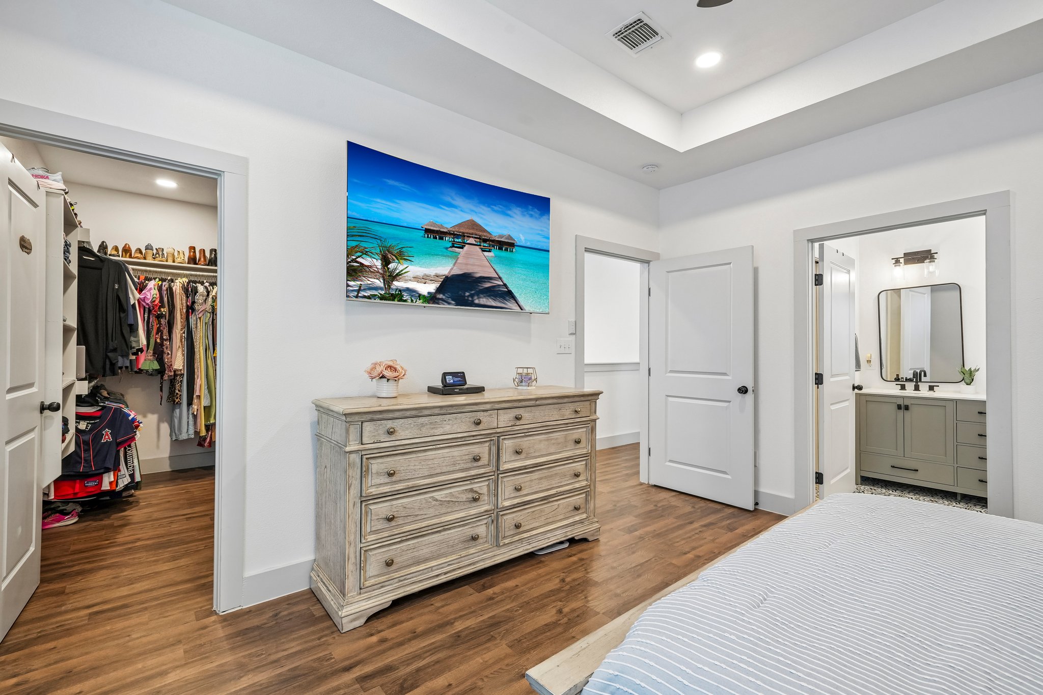 Fairview Ave 1-S1305-024.jpg