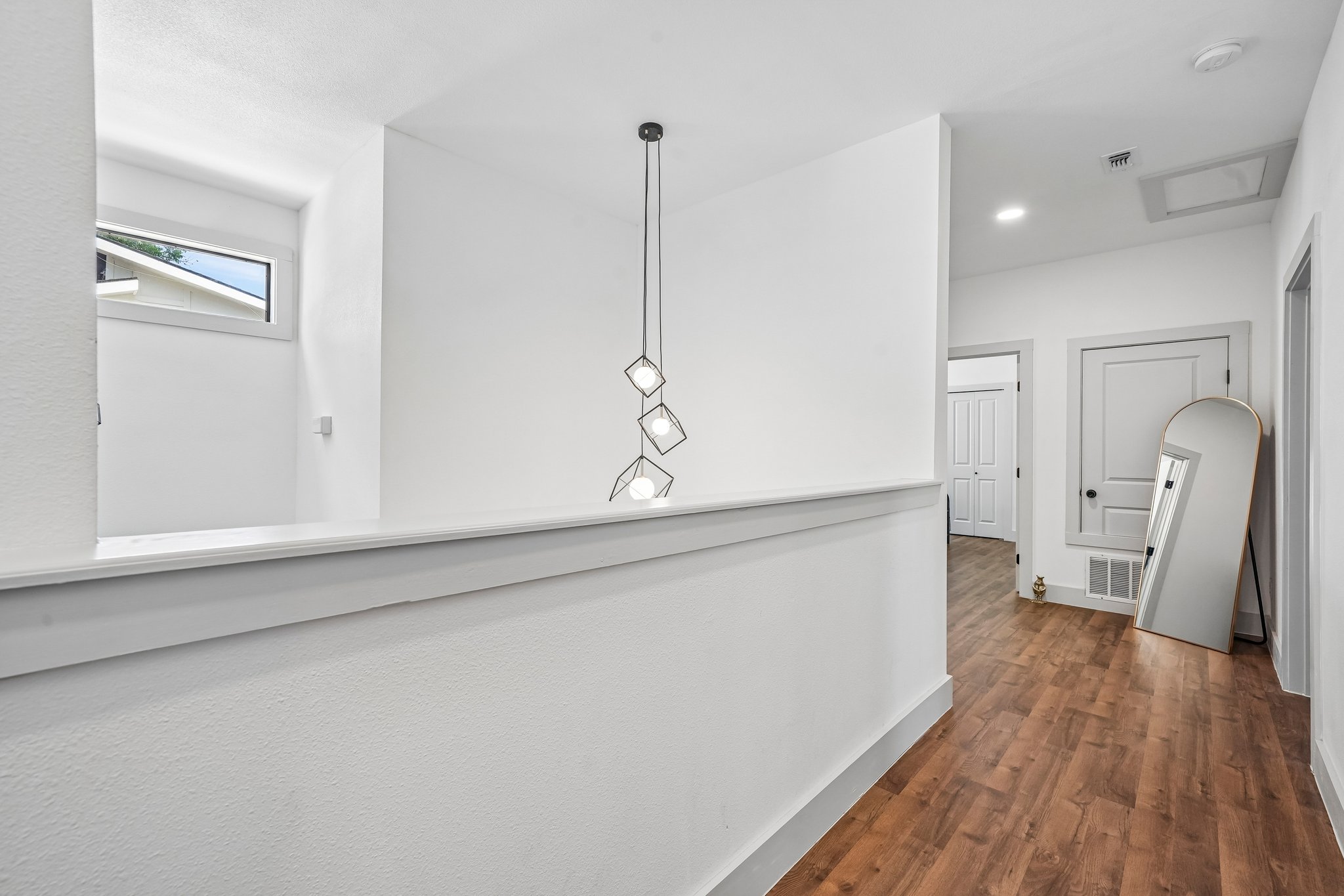 Fairview Ave 1-S1305-029.jpg