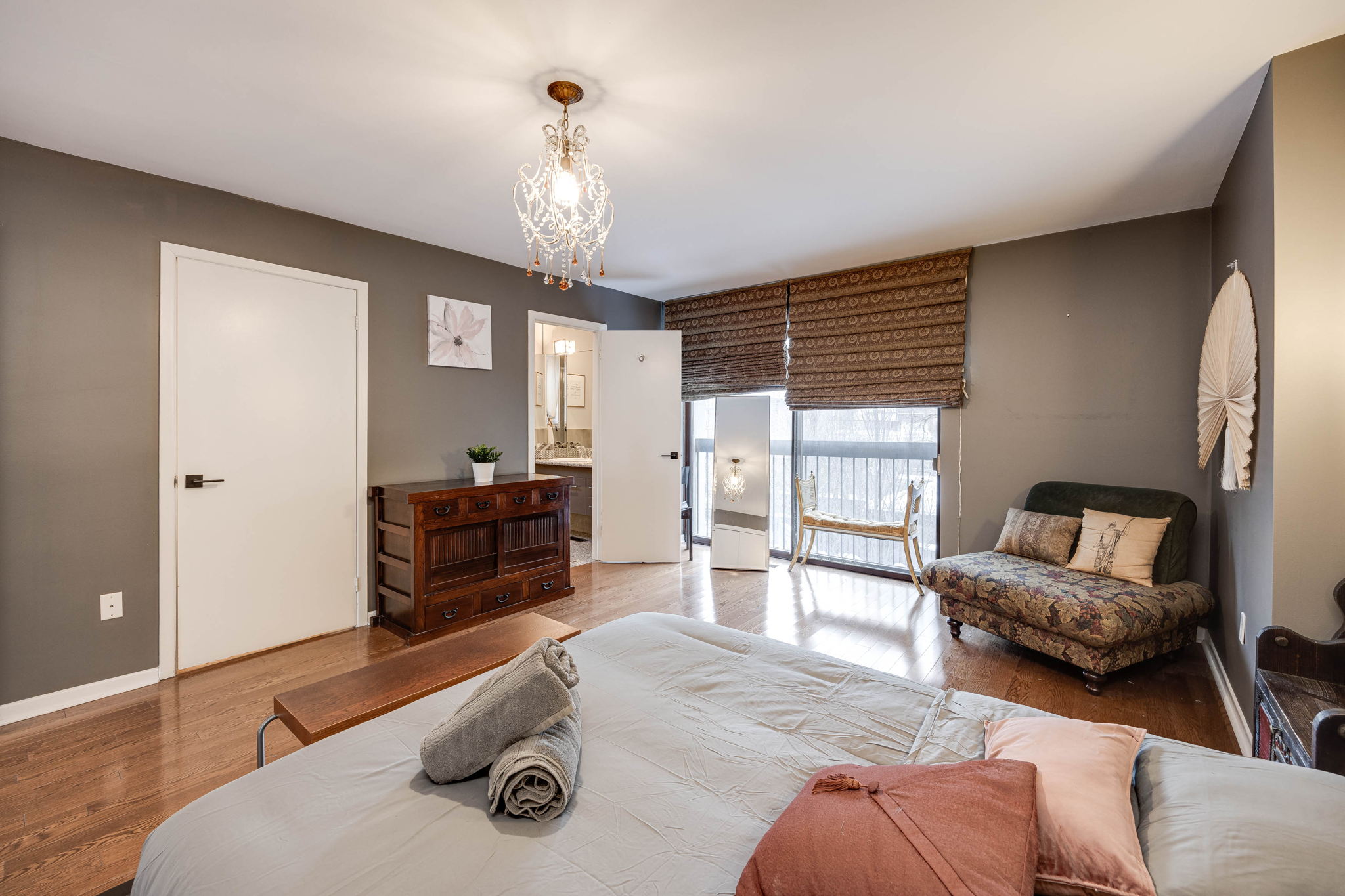 Toronto property showcase — delivered property photograph 23