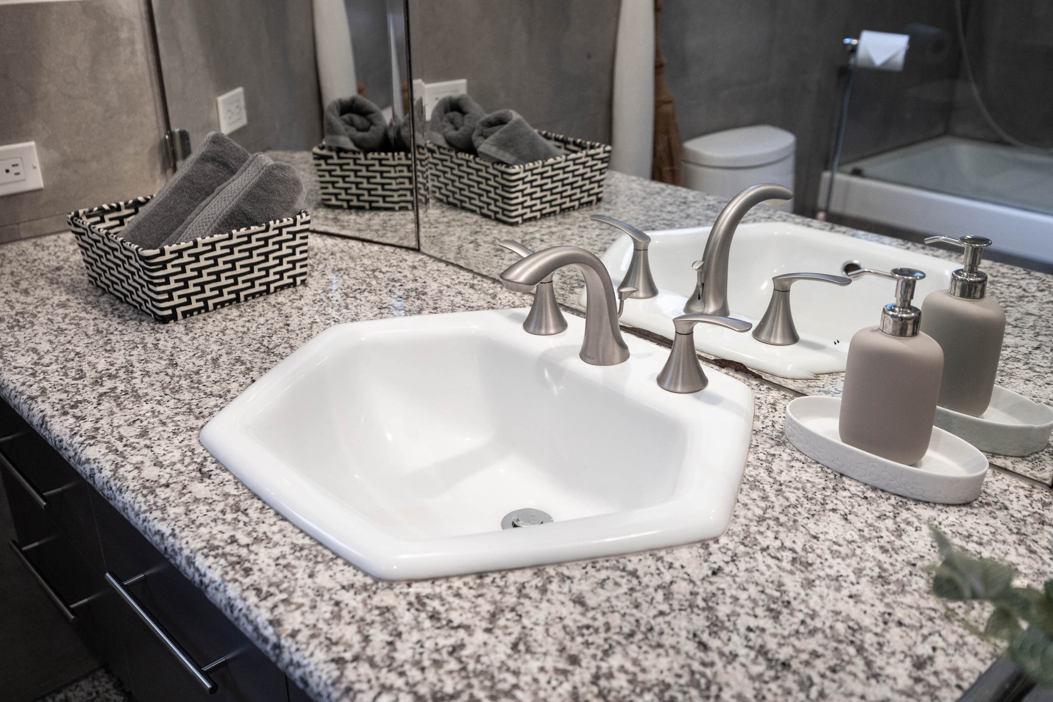 Toronto property showcase — delivered property photograph 66