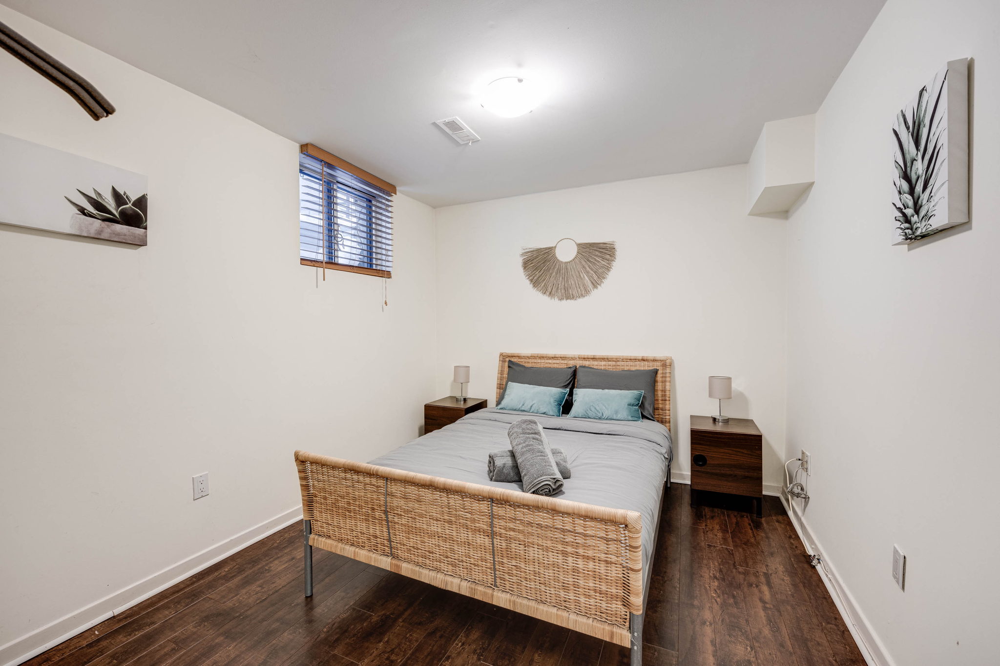 Toronto property showcase — delivered property photograph 32