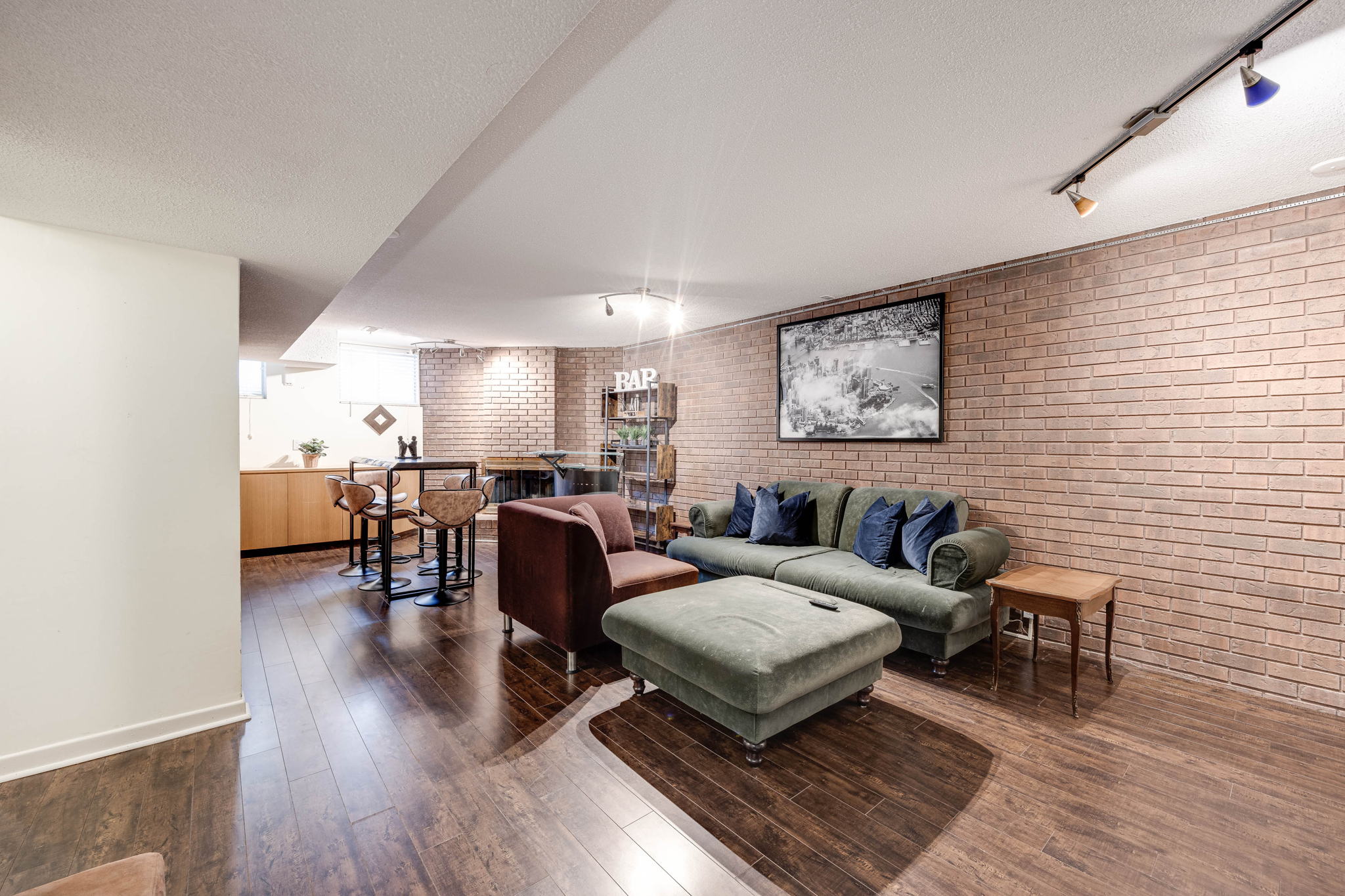 Toronto property showcase — delivered property photograph 29