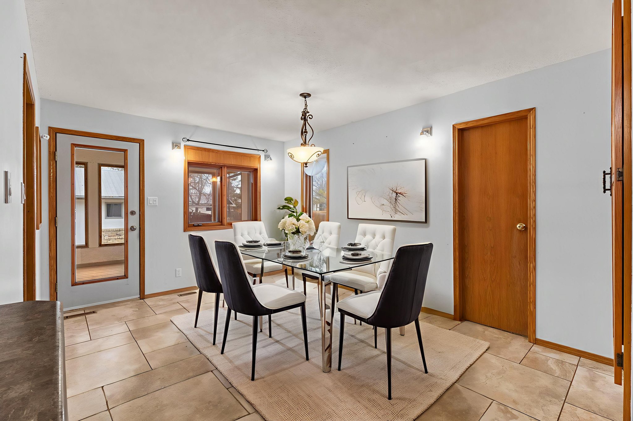 IMG_6584 virtually staged.jpeg