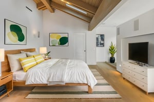 5-print-26-web-or-mls-918 Milwood-26 virtually staged.jpeg