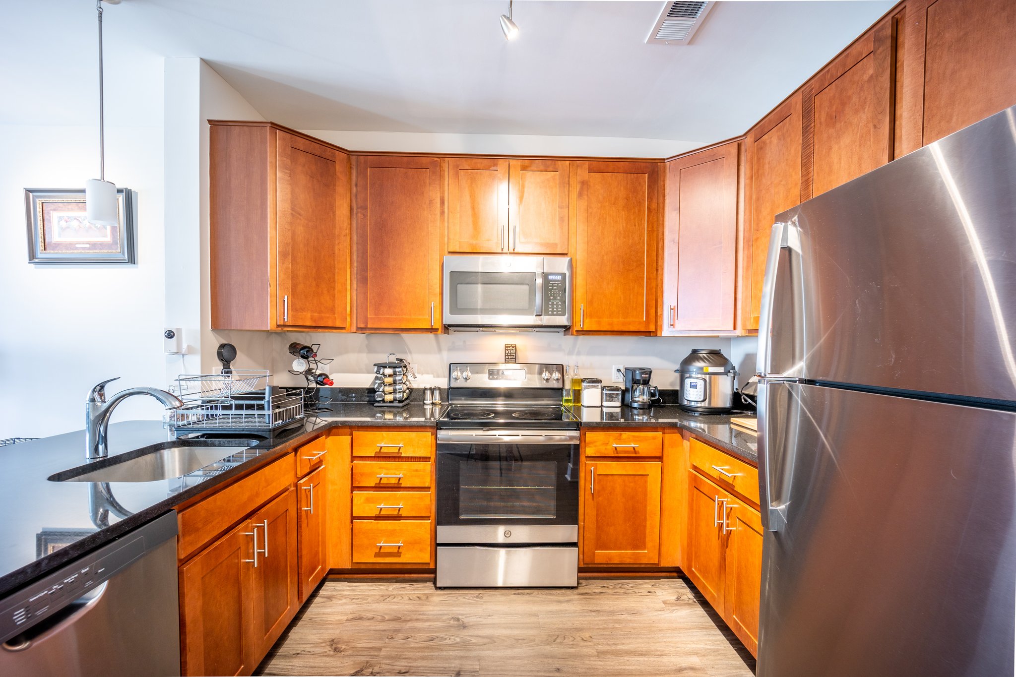 123 Main St, Gaithersburg, MD 20878 Wade Mendoza Photography